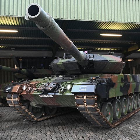 Leopard-2-Panzer: Einige SPD-Politiker warnen vor einer "militärischen Alarmrhetorik"