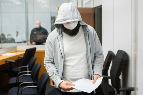 Abu Walaa bei Prozess in Celle