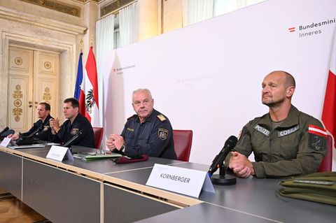 Polizei-Pressekonferenz zum Amoklauf von Graz, Österreich