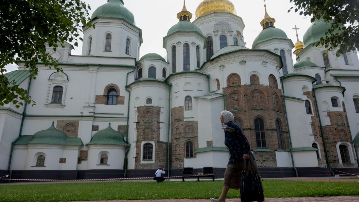 Die beschädigte Sophienkathedrale in Kiew