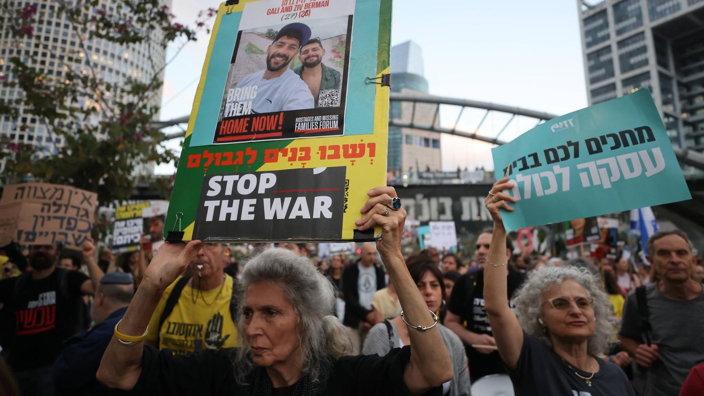 Israeli army: Cores of two hostages in the Gaza Strip