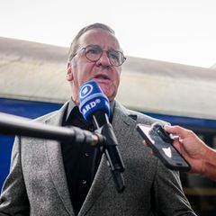 Bundesverteidigungsminister Boris Pistorius (SPD) gibt bei der Ankunft in der Ukraine ein erstes Statement ab
