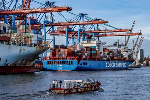 Container-Schiffe im Hamburger Hafen