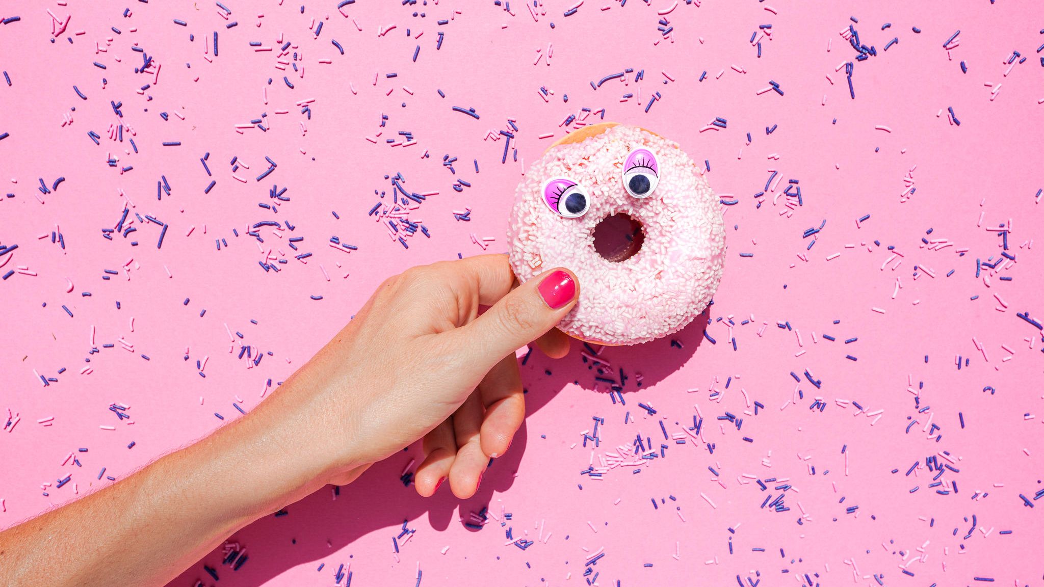 Pinker Donut in pink