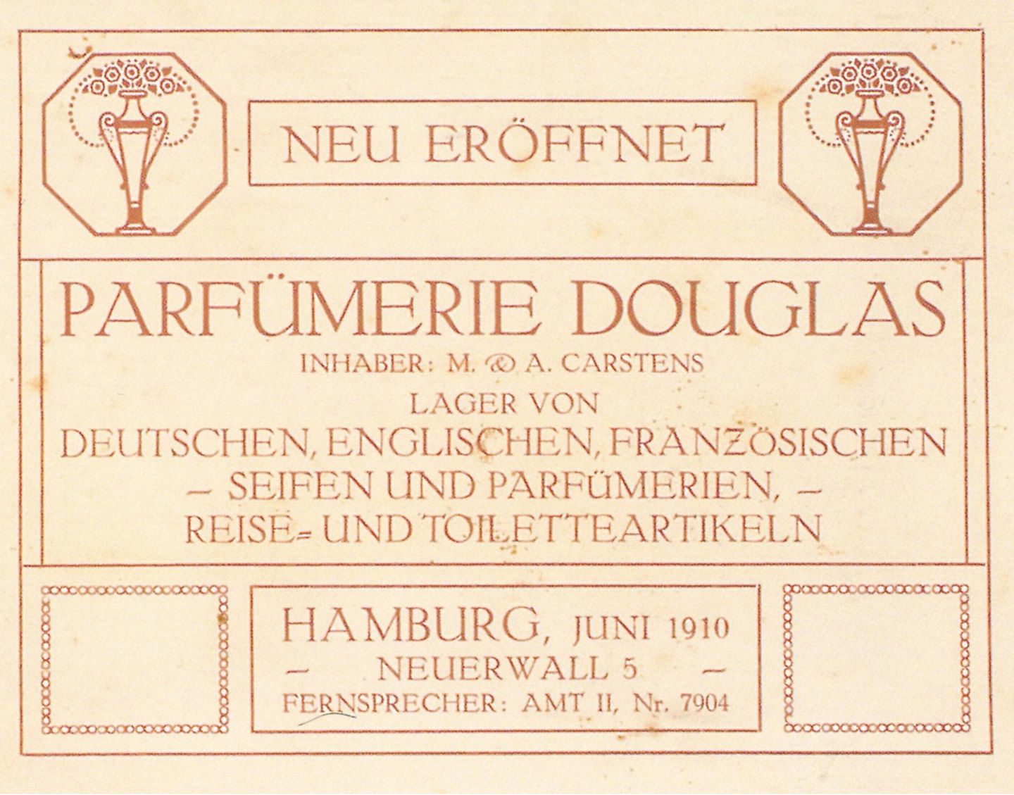 Schild zur Eröffnung der ersten Filiale am 1. Juni 1910