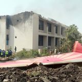 Das Leitwerk der Air-India-Maschine: Nur Sekunden nach dem Start stürzte die Boeing des Modells 787 Dreamliner ab