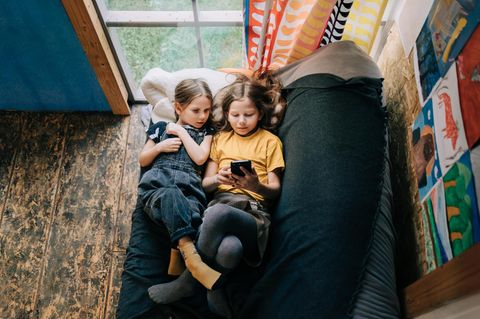 Zur Generation Alpha zählen Kinder und Jugendliche, die zwischen den Jahren 2010 und 2025 geboren wurden