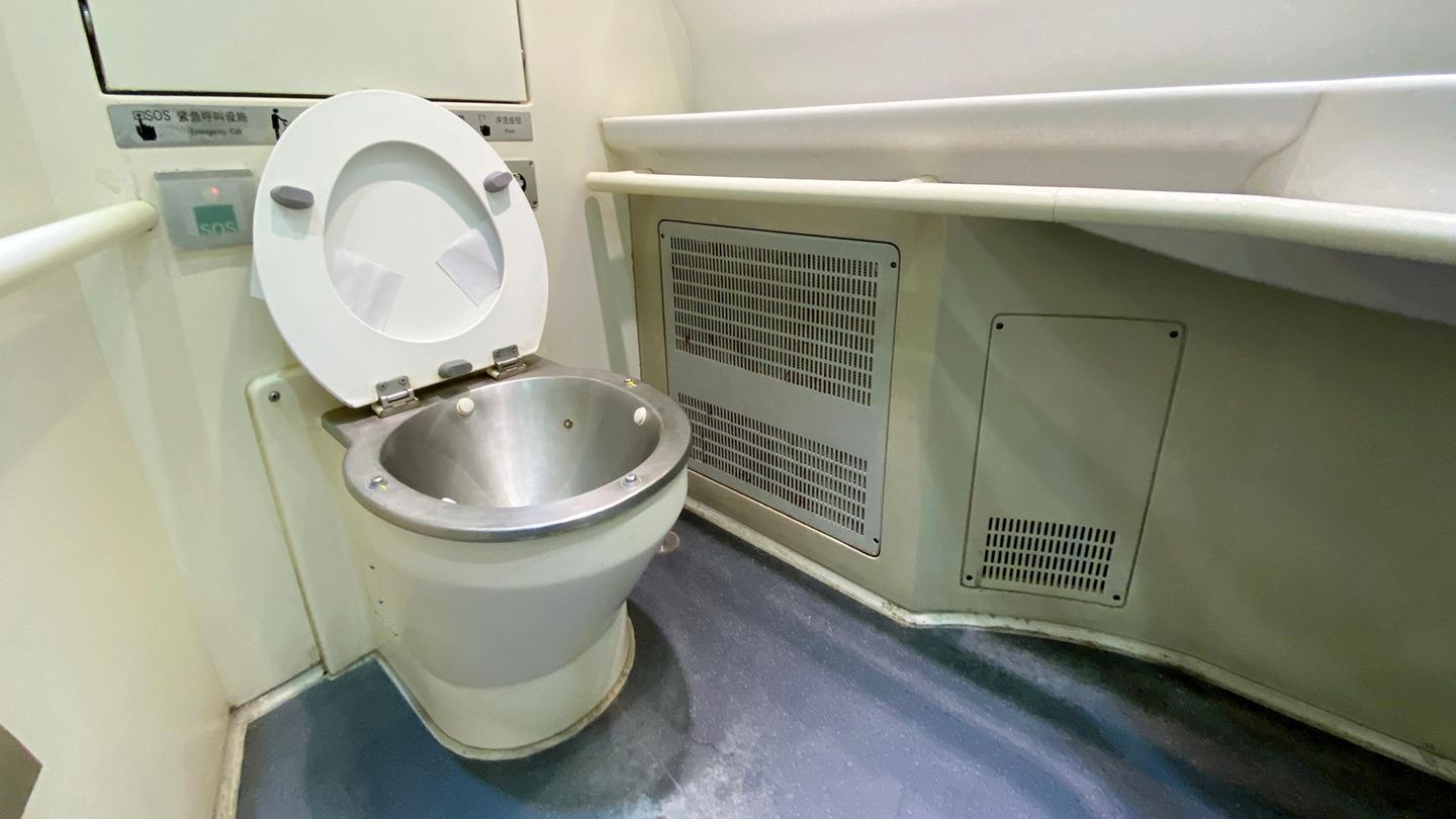 ICE Zugtoilette