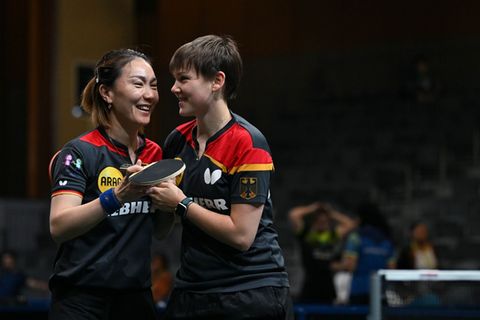 Nina Mittelham (r) kam für den TTC Eastside im zweiten Endspiel der Champions League erneut nicht zum Einsatz. Foto: Tao Xiyi/Xi
