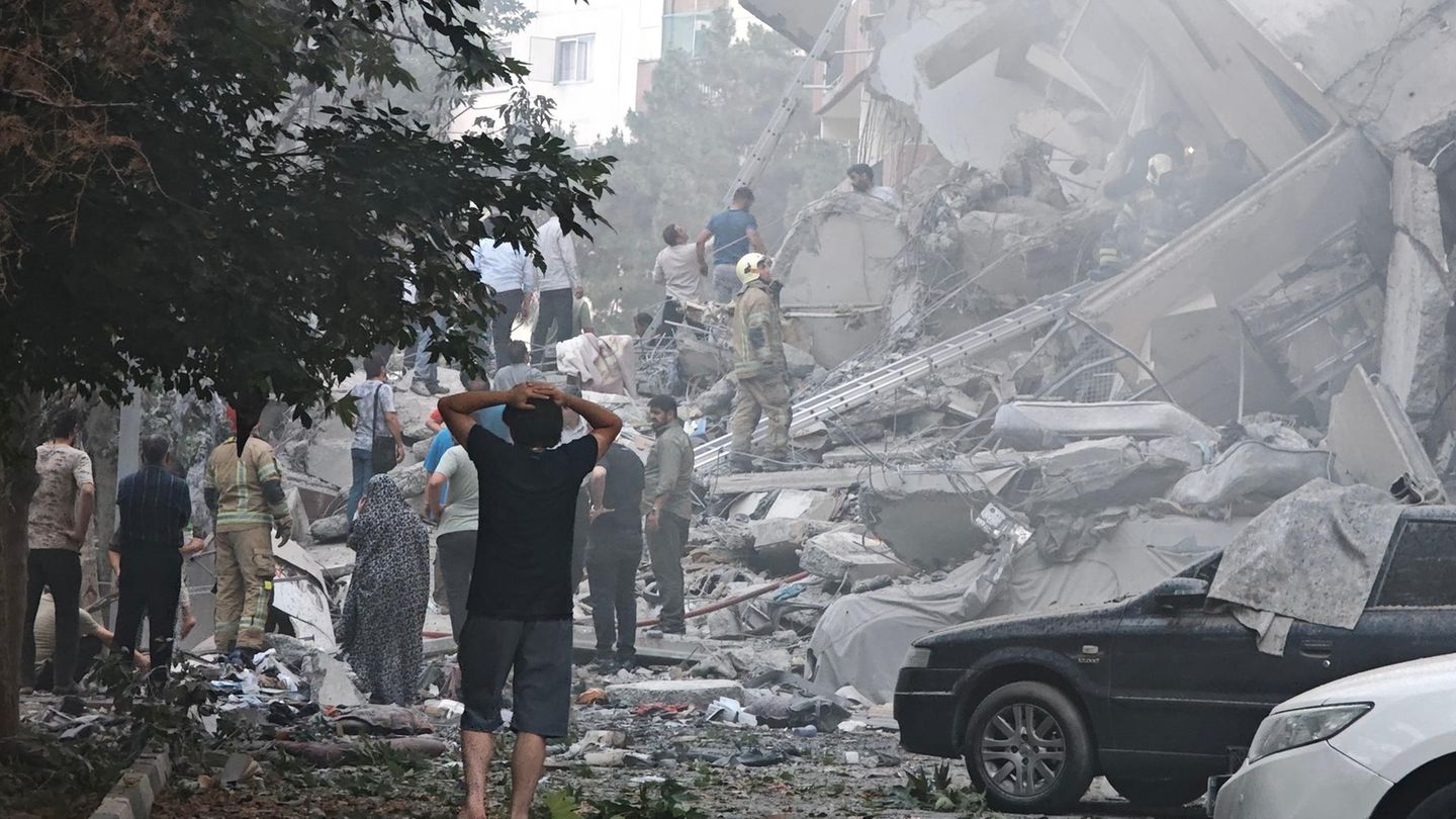 Israel attacks Iran – the first pictures from Tehran