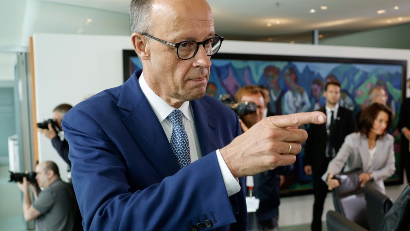 Nahost: Merz ruft alle Seiten zur Zurückhaltung auf und warnt vor ...