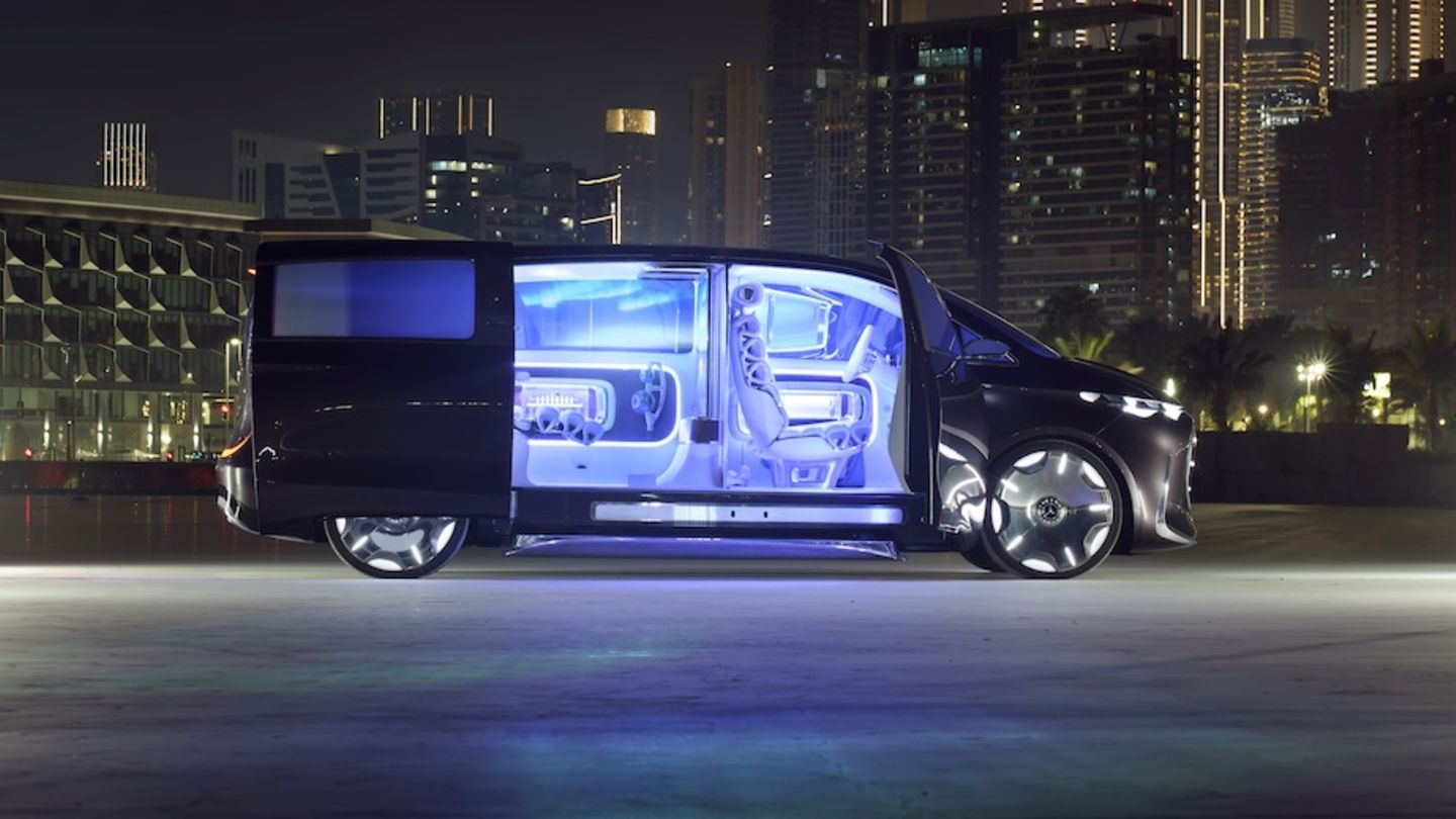 Dubai Auto