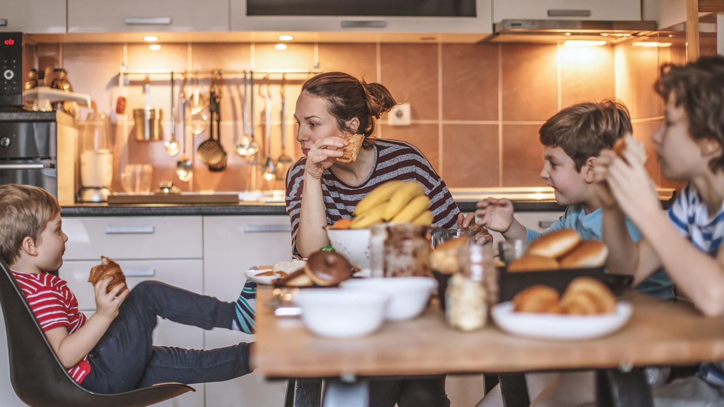 Price comparison: How cheap was breakfast in 2006?