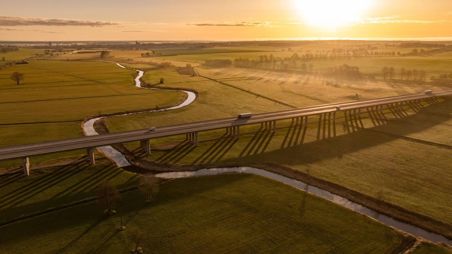 Rest areas on the highway in the test: You shouldn’t stop here