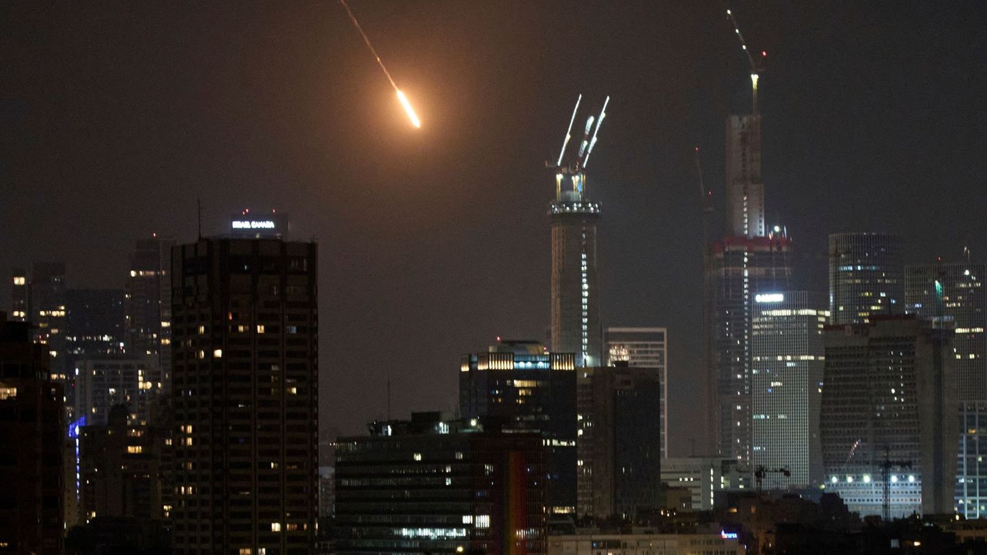 Location at an overview: rockets and threats: Iran and Israel continue war