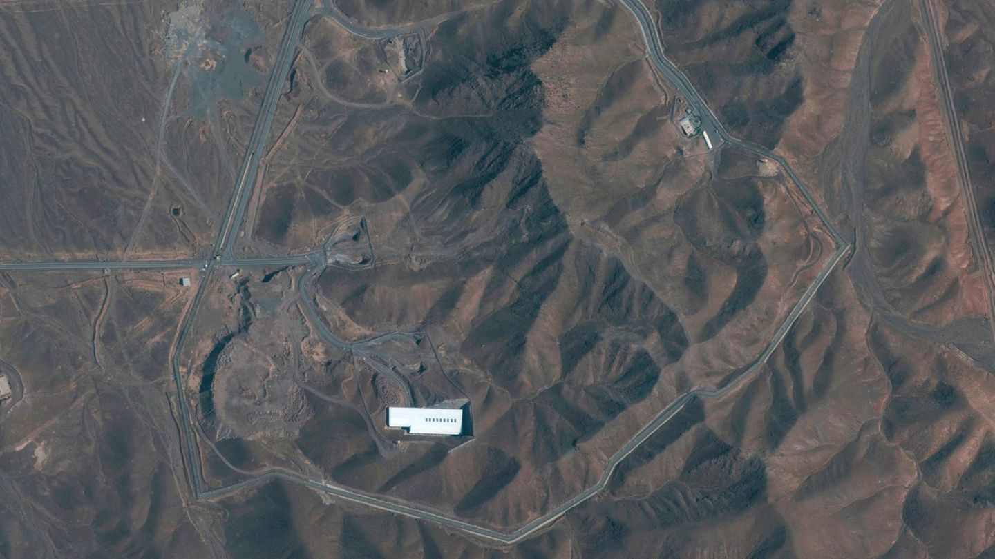 Liveblog: Iran comments on damage to the nuclear situation and also threatens the USA