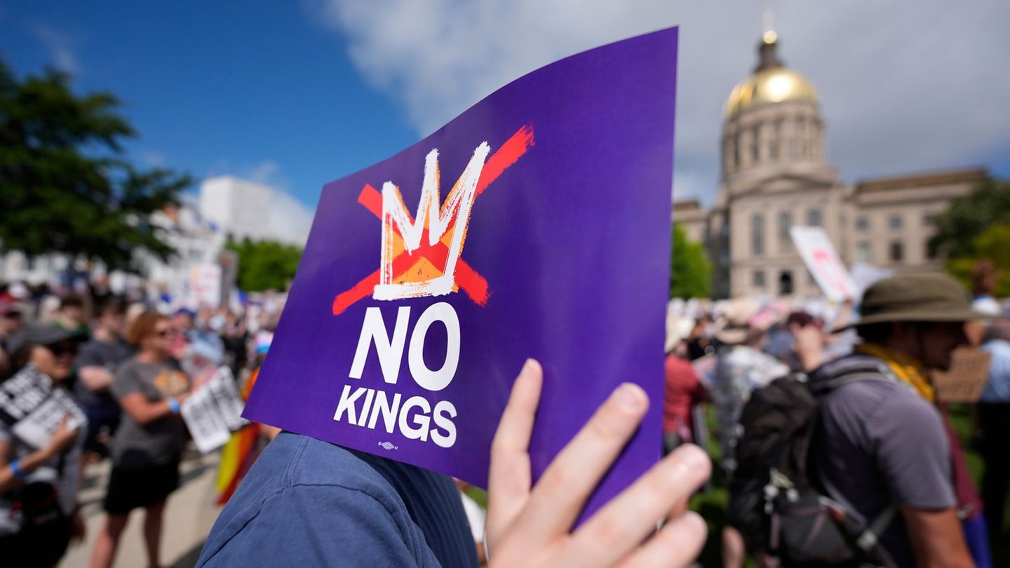 Parade and protests: “No Kings”: nationwide protests against Trump