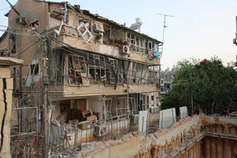 Beschädigtes Gebäude in Israel nach iranischem Angriff