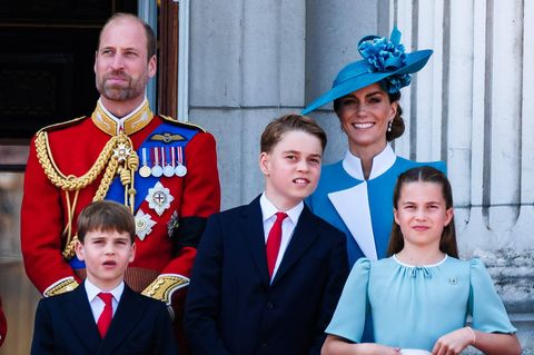 Prinz William, Prinzessin Kate und ihre Kinder auf dem Balkon des Buckingham Palastes
