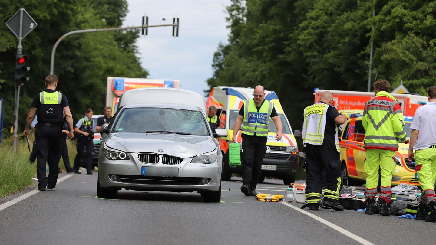 In Hürth ist am 4. Juni ein 20-jähriger Autofahrer in eine Gruppe von Grundschülern gefahren