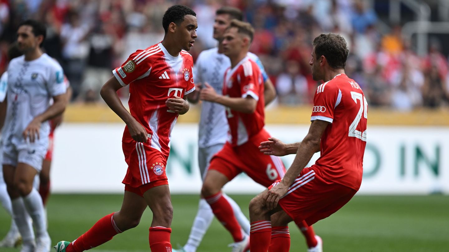 FC Bayern starts the club World Cup with a double-digit victory