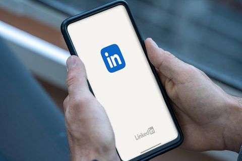 LinkedIn-Logo auf dem Smartphone