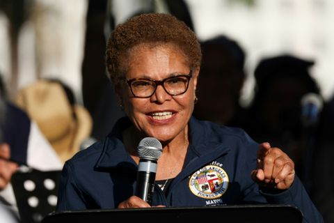 Karen Bass, Bürgermeisterin von Los Angeles
