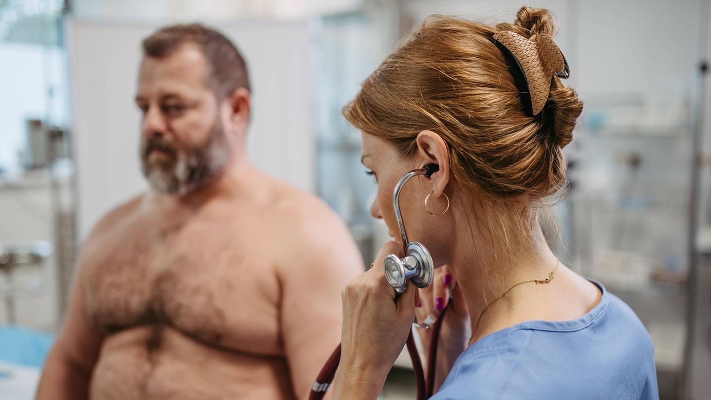 Wir nennen Ihnen ausgezeichnete Kliniken für Adipositas-Chirurgie