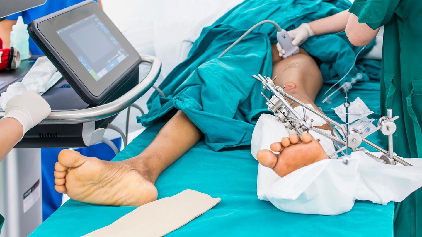 Wir nennen Ihnen ausgezeichnete Kliniken im Bereich Fußchirurgie