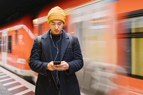 Kopfhörer an, Welt aus – so verpasst man durchaus das Leben