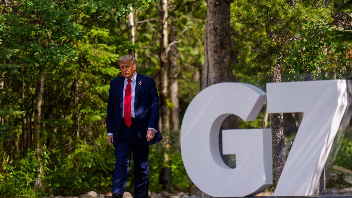 International: Trump reserved for new Russia sanctions