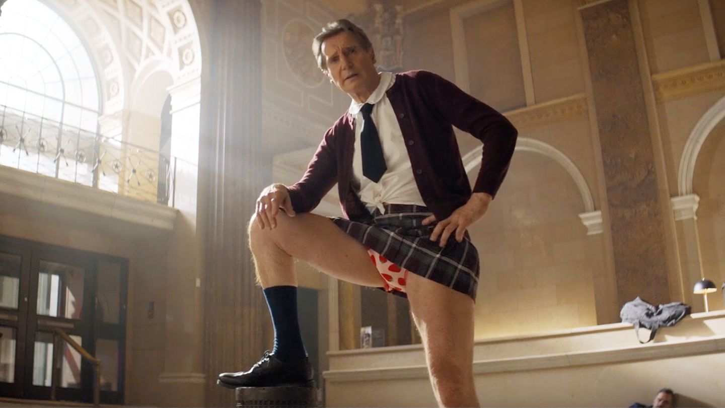 “The Naked Cannon”: Liam Neeson ve Pamela Anderson ile yeni fragman