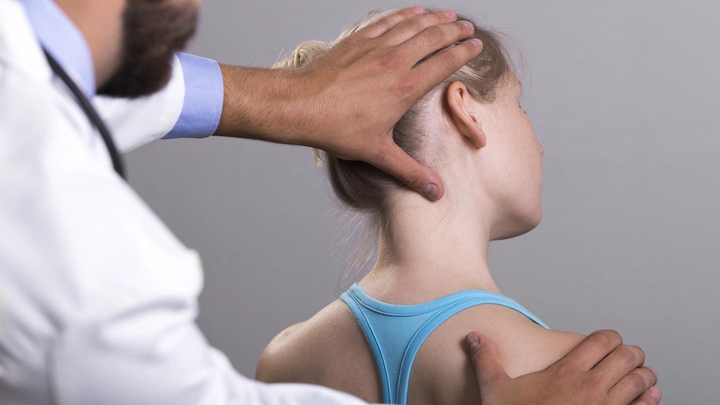 Wir nennen Ihnen ausgezeichnete Kliniken für Wirbelsäulenchirurgie