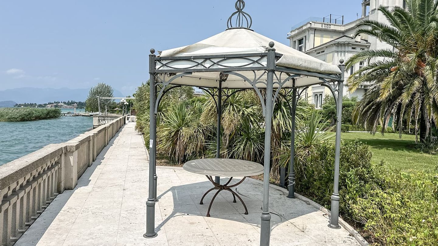 Auch dieser Gartenpavillon ist zu haben...