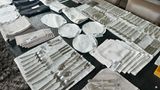 Zum Inventar der Villa gehört auch Silberbesteck mit beträchtlichem materiellen Wert