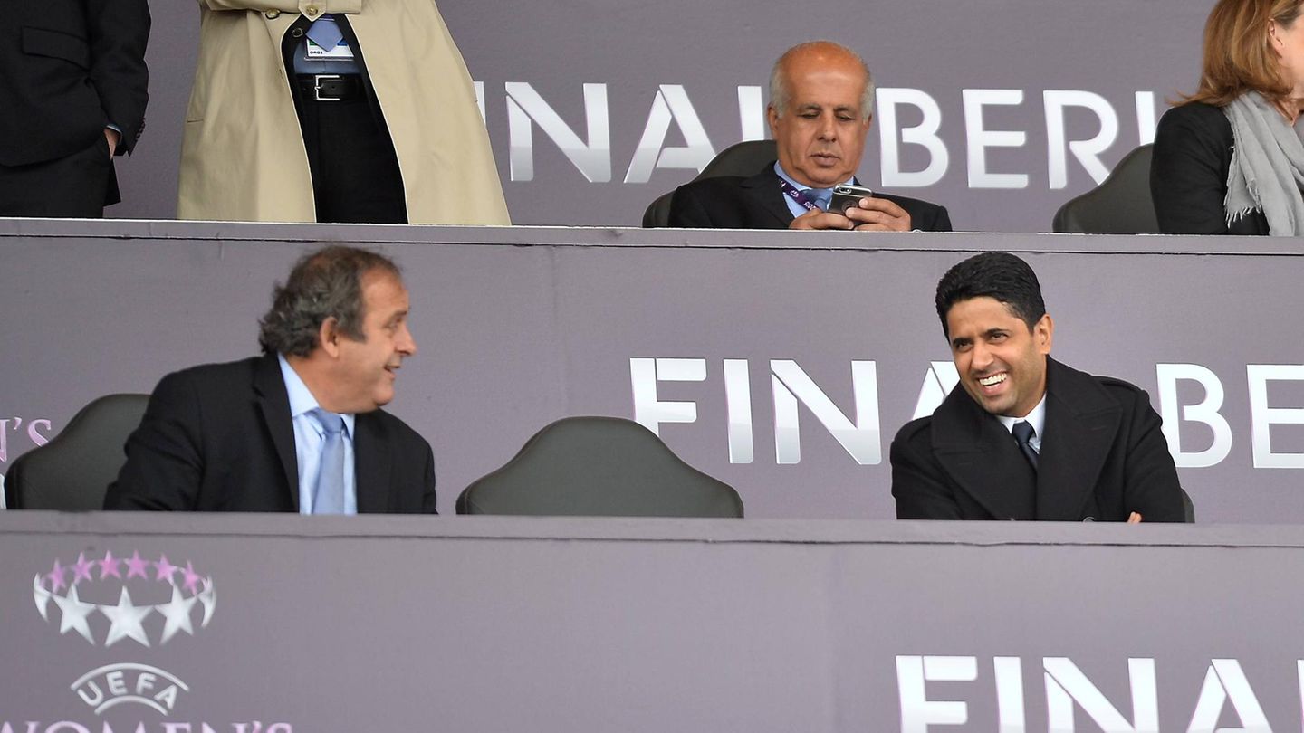 Michel Platini mit PSG-Präsident Nasser Al-Khelaifi