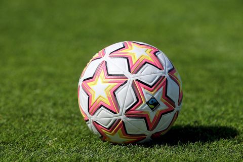 Ein simpler Fußball wie dieser führte in Berlin zur Eskalation zwischen Familien (Symbolbild)