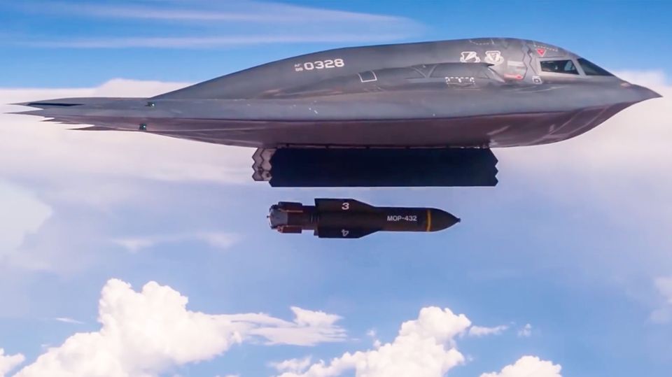 Experte:  Bunkerbrecher-Bombe der USA "wäre Gamechanger"