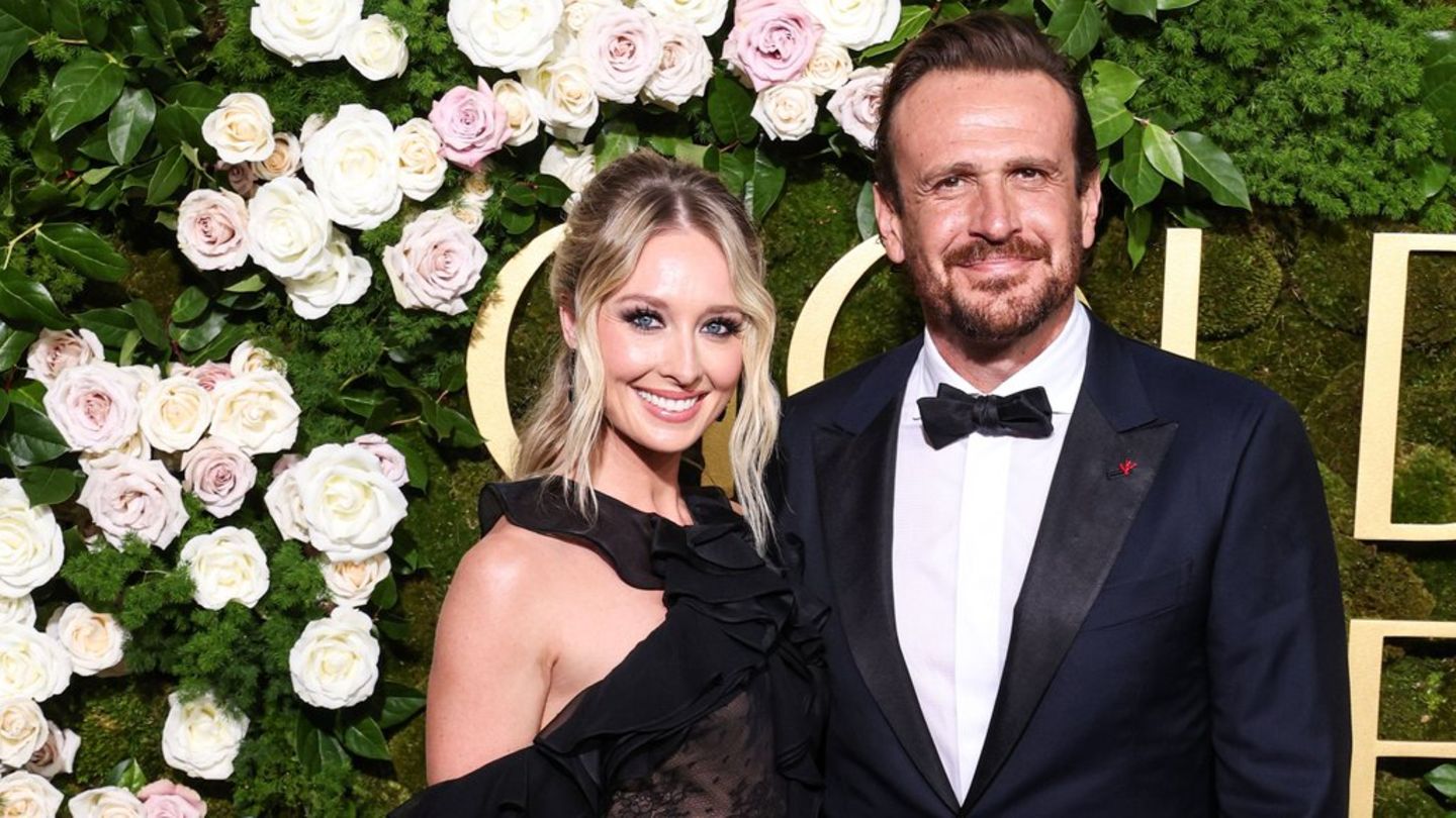 Jason Segel: engagement with the actor