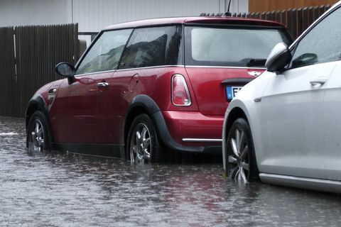 Autos bei Unwetter