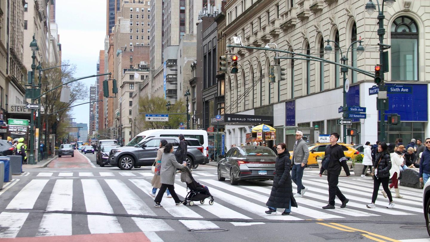 Anzeigenhauptmeister: Eine Kreuzung in New York City