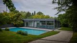 Karl Lagerfeld Vila Pool