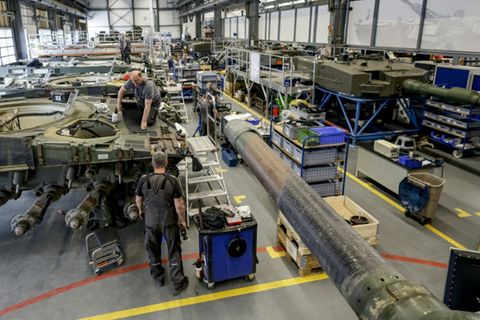 Werkshalle bei Rheinmetall