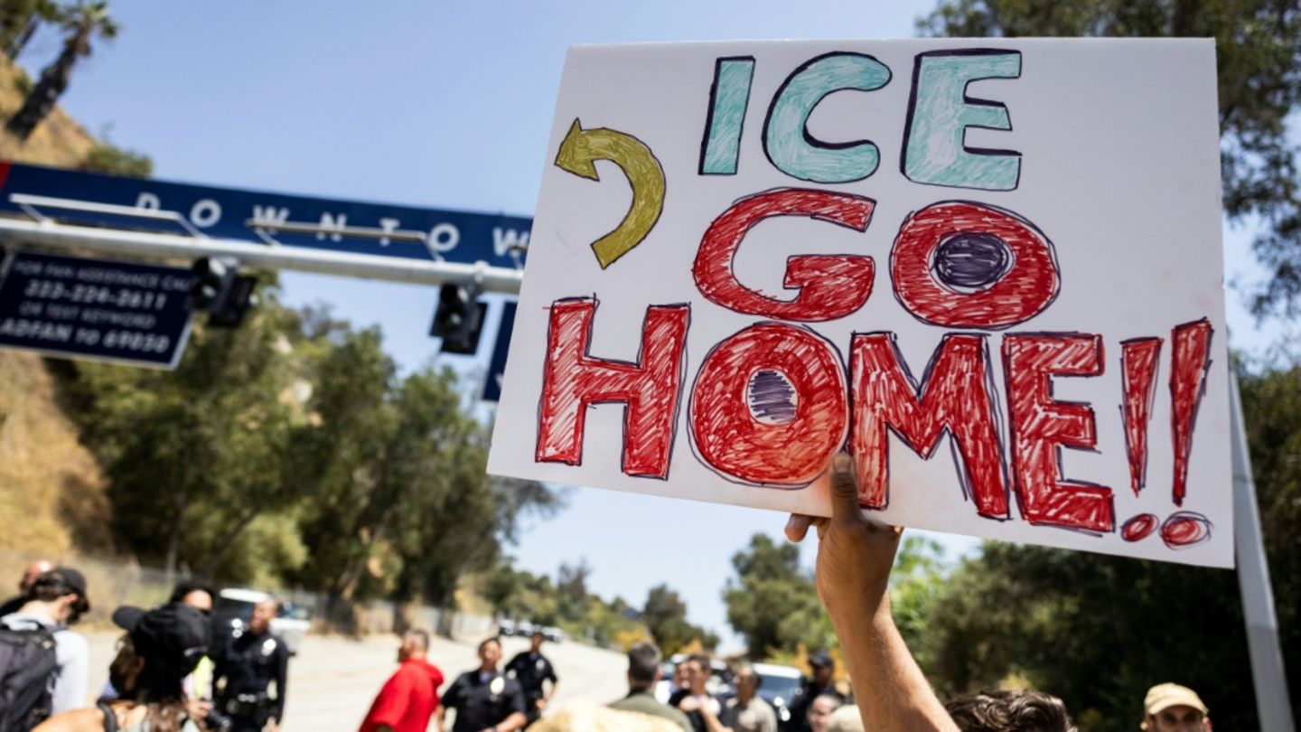 Dodger-Stadion-in-Los-Angeles-verwehrt-US-Einwanderungsbeh-rde-Zutritt-zu-Gel-nde
