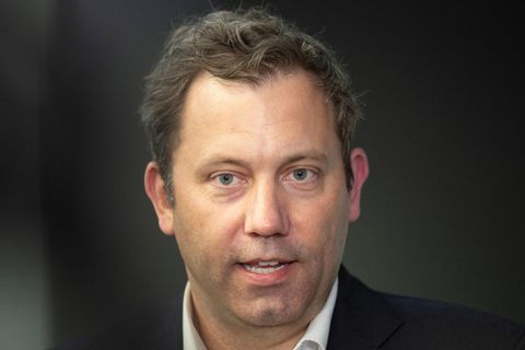 SPD-Chef und Vizekanzler Lars Klingbeil lehnt die Einführung der alten Wehrpflicht ab – und nun?