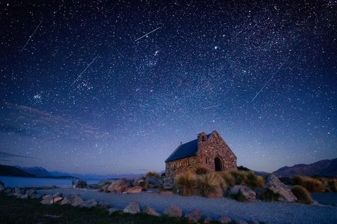 Good Shepherd's Chapel, Lake Tekapo mit Sternenhimmel