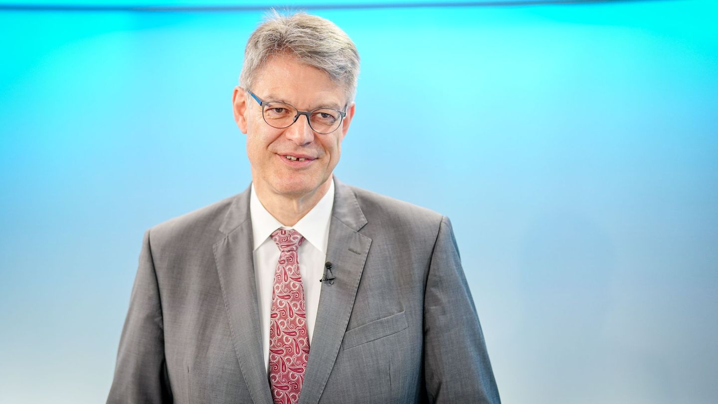 Traffic: Führerschein too expensive – Transport Minister wants to act