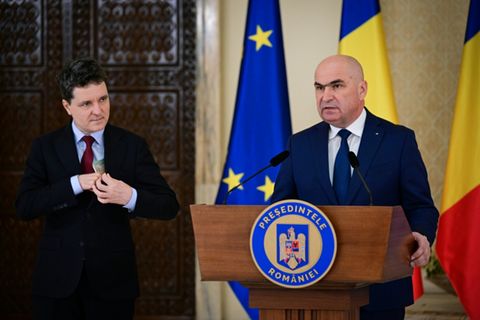 Präsident Dan (l.) und Bolojan