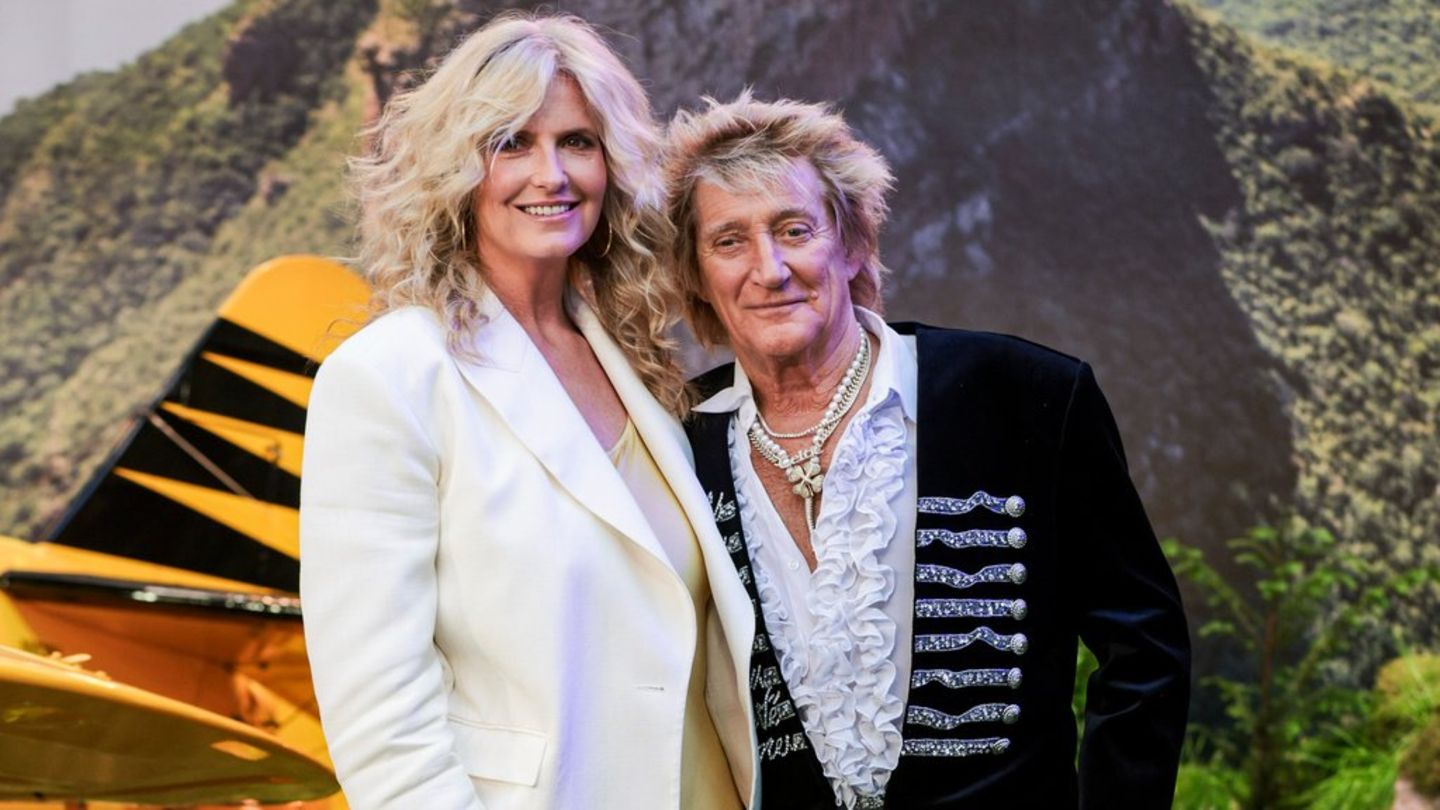 Rod Stewart and Penny Lancaster: You celebrate wedding anniversary with a special trip