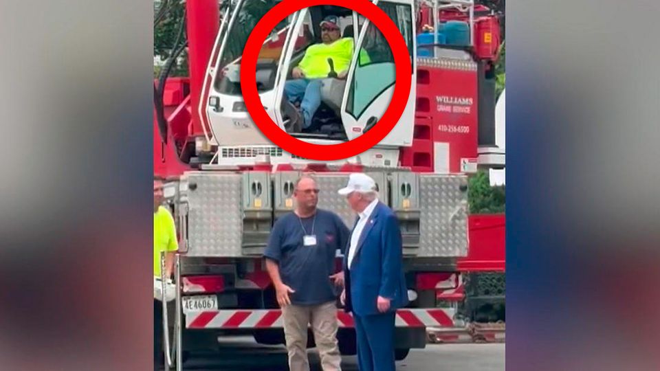 Kranfahrer schläft vor Trump ein